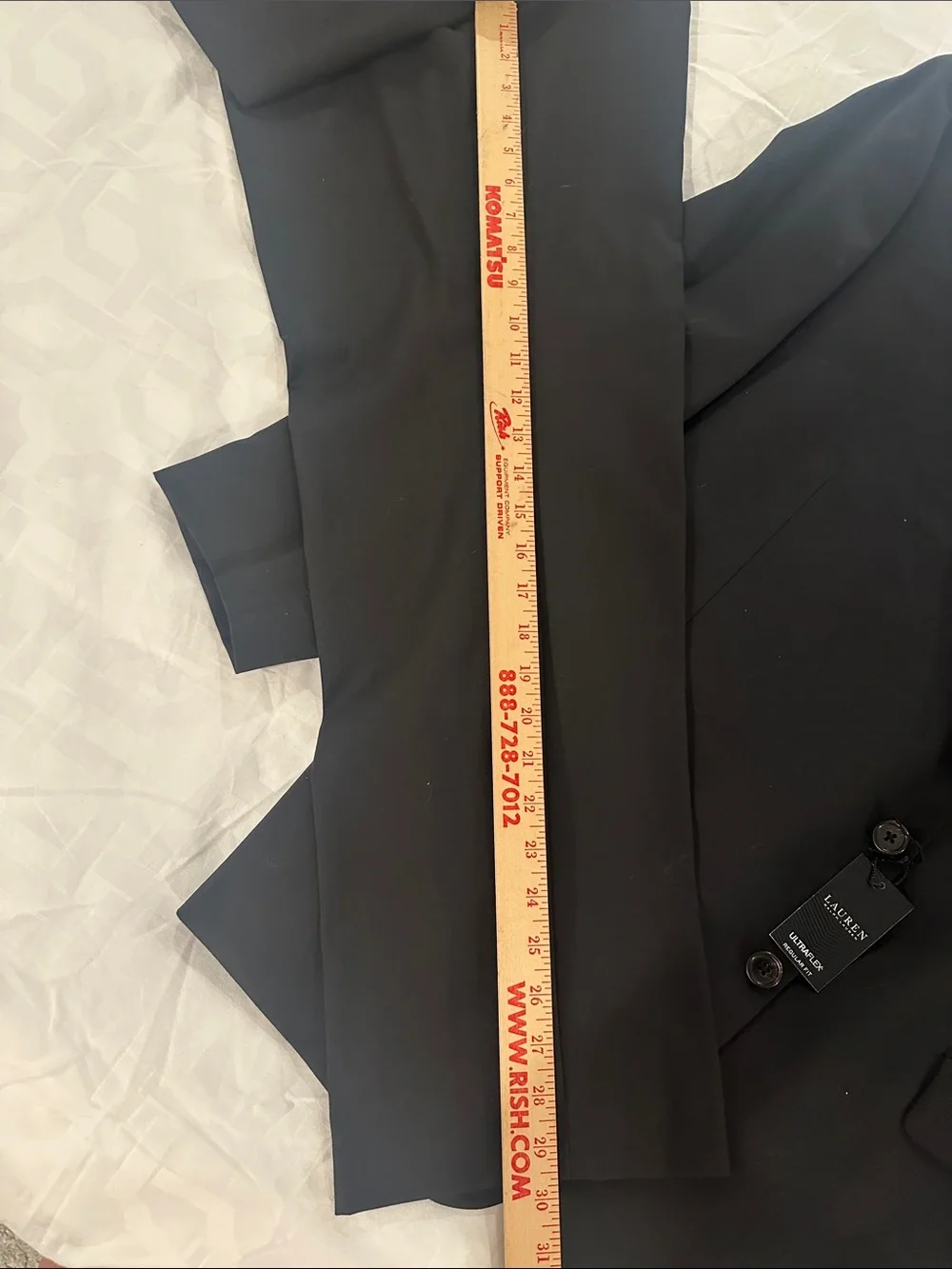 Ralph Lauren ULTRAFLEX Black Two-Piece Suit 48 Regular Jacket 38x30 Pants